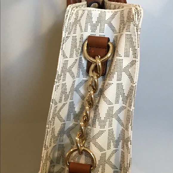 Brand New Michael Kors Purse - Picture 4 of 5